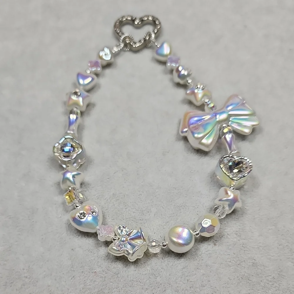 ❌️SOLD❌️Silver Bouque Pearl Phone Bracelet/Phone Charm/Bag Charm - Picture 4 of 4